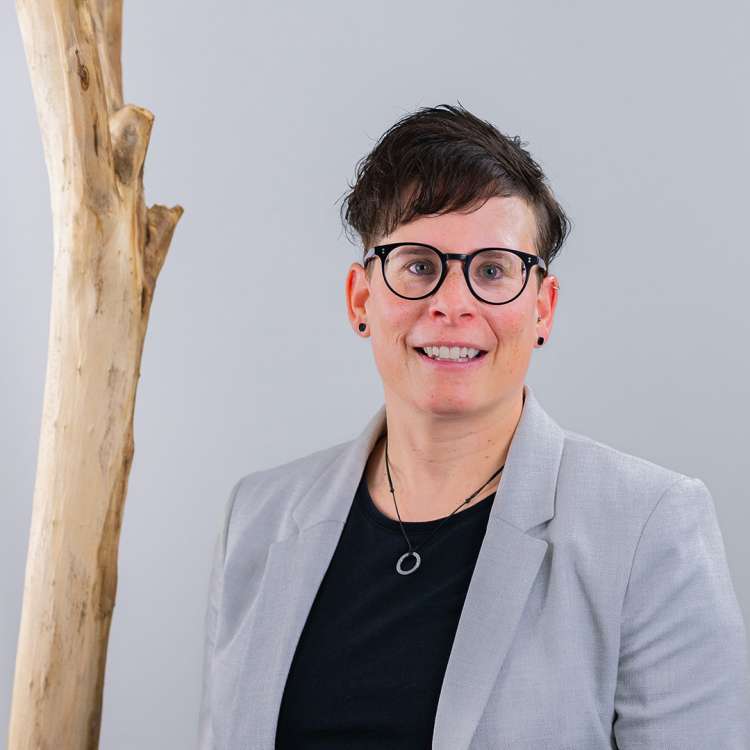 Cindy Kalbermatten (cindy.kalbermatten@raiffeisen.ch)