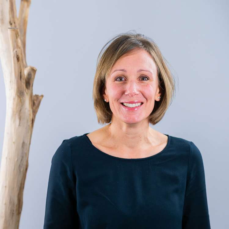 Christa Decurtins (christa.decurtins@raiffeisen.ch)