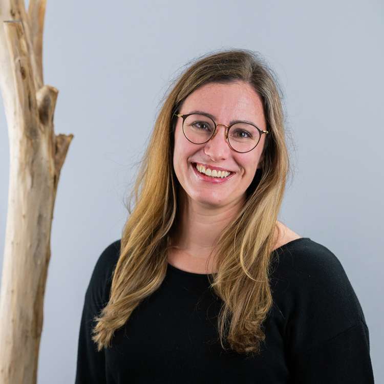 Kerstin Walker (kerstin.walker@raiffeisen.ch)